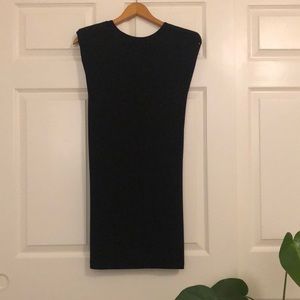 🖤 Little black dress, perfect for a cocktail party or a special occasion